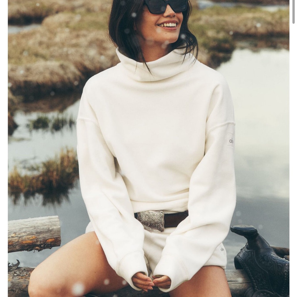 ALO Polar Fleece Hazy Pullover Size M